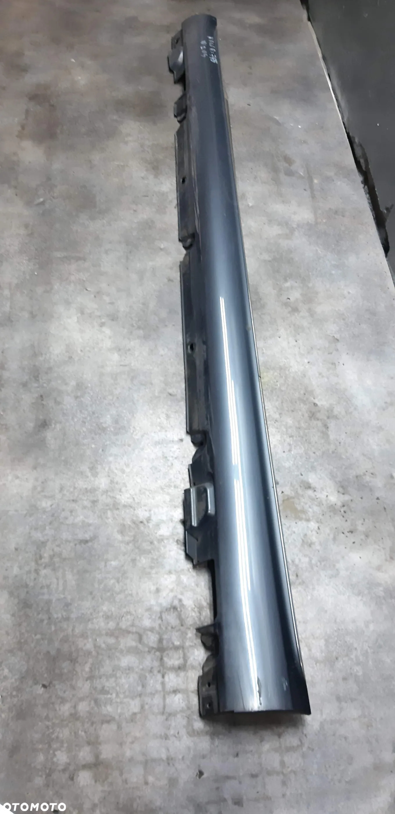 Listwa progowa lewa 755 A2056900740 Mercedes W205 2.2 diesel 2014r sedan - 2