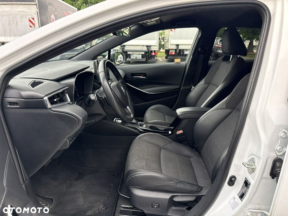 Toyota Corolla 2.0 Hybrid Comfort - 11