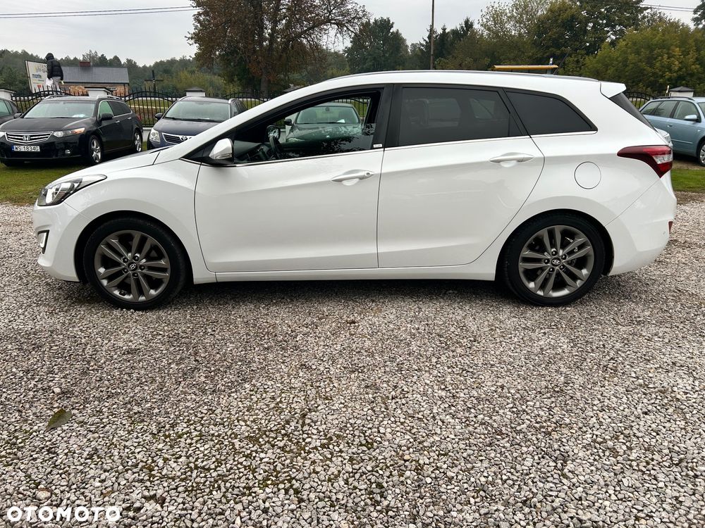 Hyundai i30 1.6 CRDi BlueDrive Premium - 8
