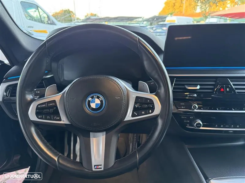 BMW 530 e Pack M - 6