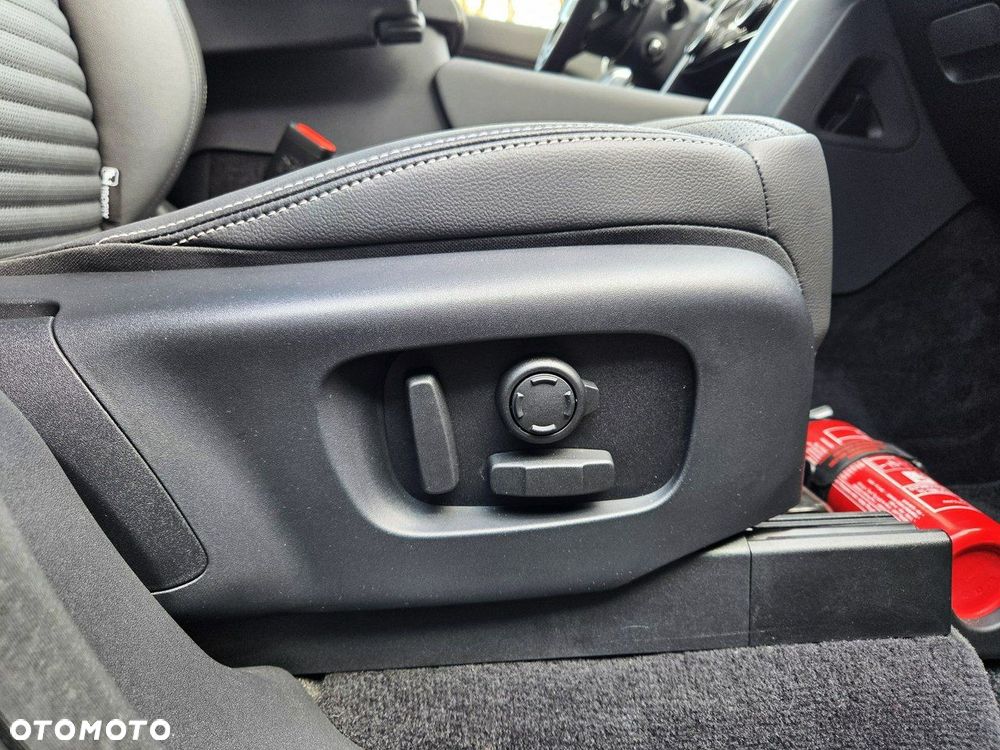 Land Rover Discovery - 36