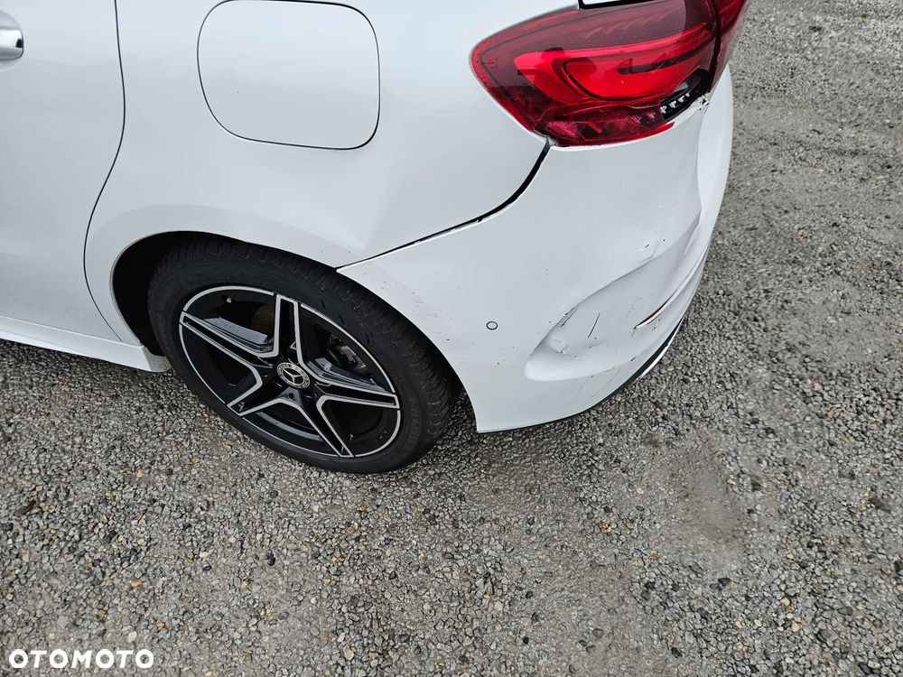 Mercedes-Benz Klasa B 200 d 8G-DCT AMG Line - 24