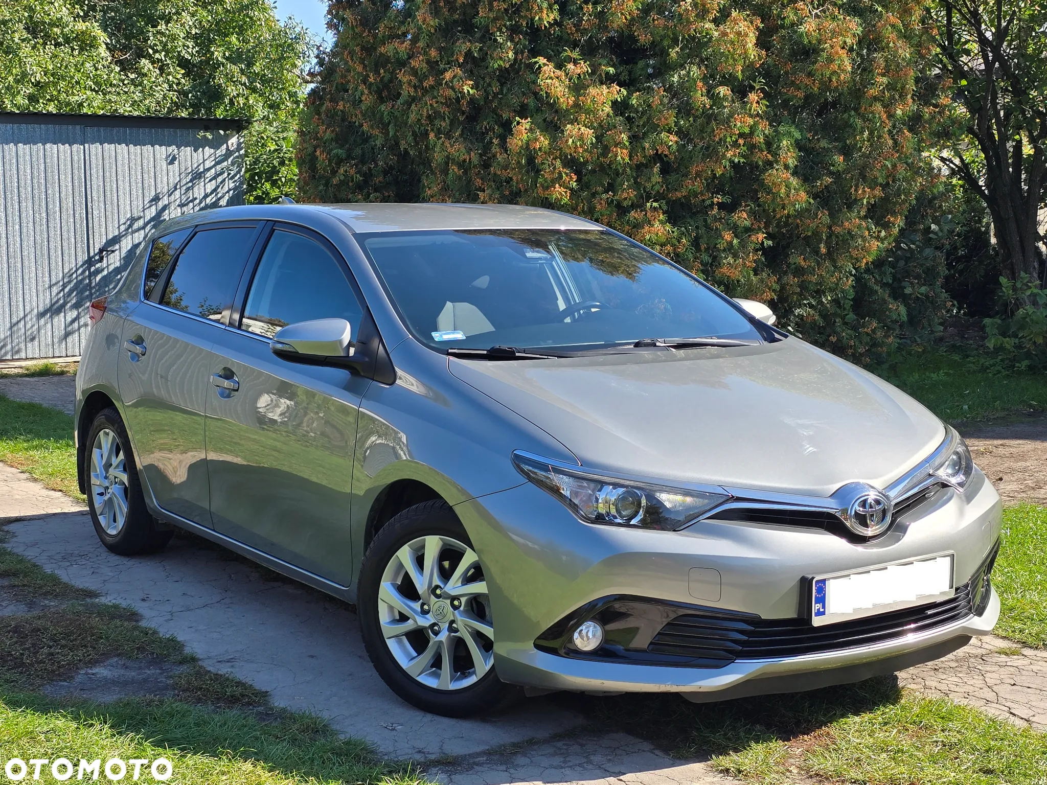 Toyota Auris 1.6 Premium - 11