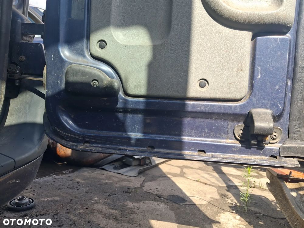Renault Kangoo I 1 Lift polift Drzwi tył tylne klapy klapa bagażnika skrzydło prawe lewe fiolet fioletowe szyba mechanizm wycieraczek światło zamek KOMPLETNE - 5