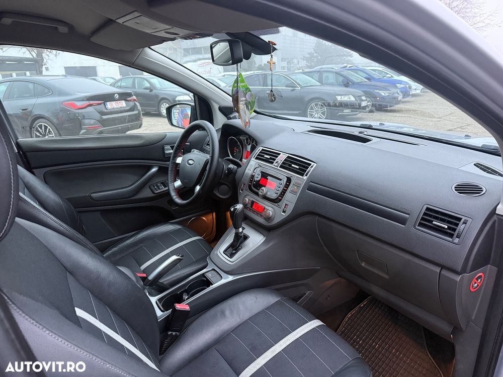 Ford Kuga 2.0 TDCi 4WD Powershift Titanium - 22