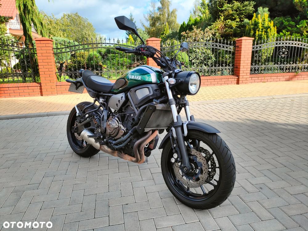 Yamaha XSR - 1