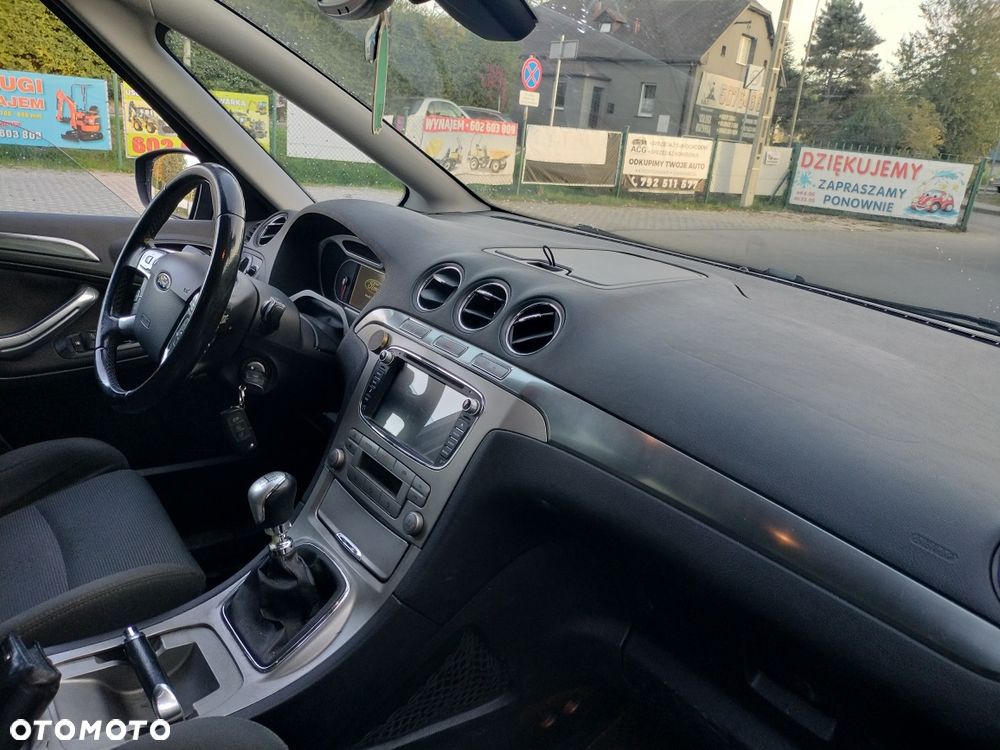 Ford S-Max - 8