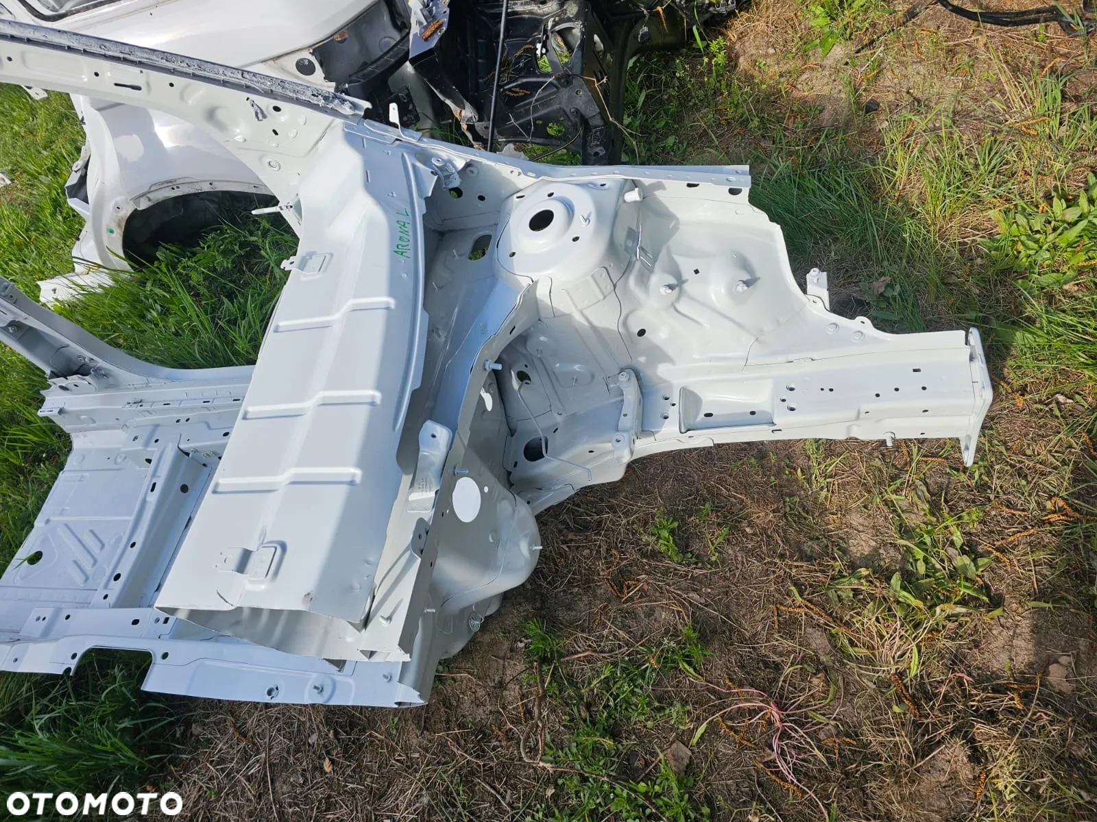 PODŁUŻNICA SŁUPEK ŚRODKOWY LEWY PRAWY SEAT ARONA - 3