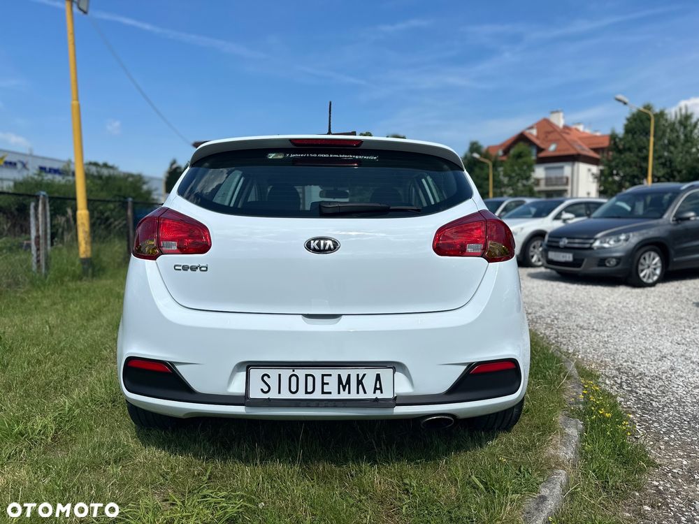 Kia Ceed - 15