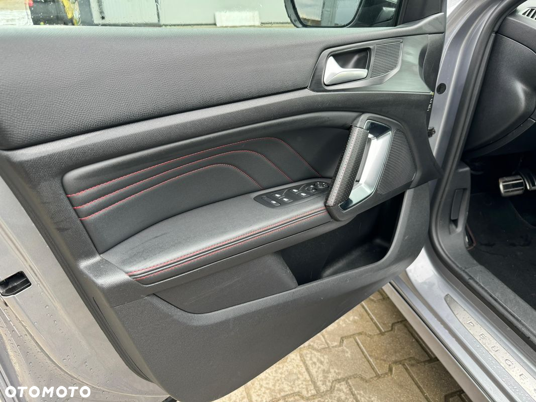 Peugeot 308 BlueHDi FAP 130 EAT8 Stop & Start GT Pack - 8