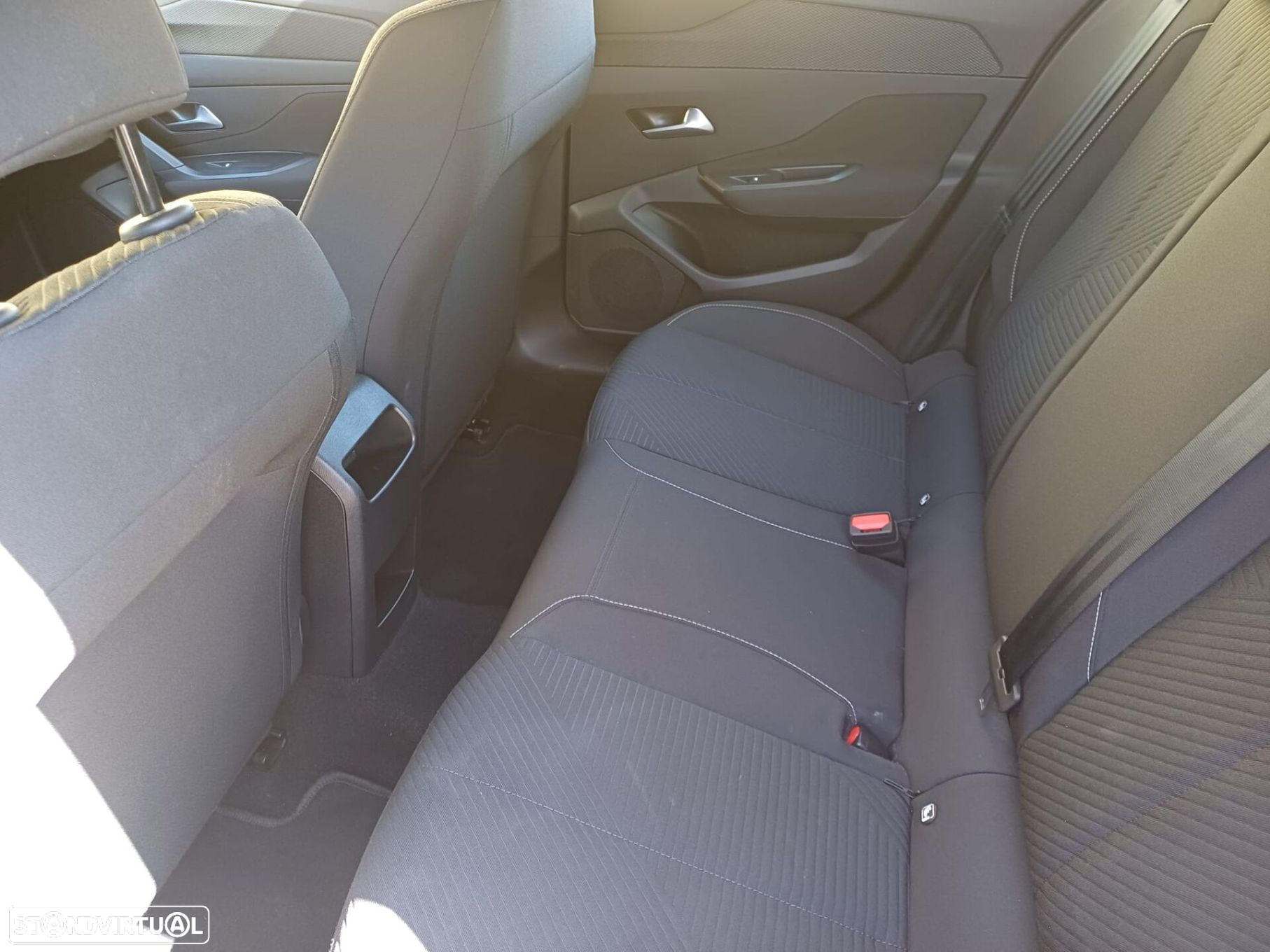 Peugeot 308 1.2 PureTech Active Pack - 17