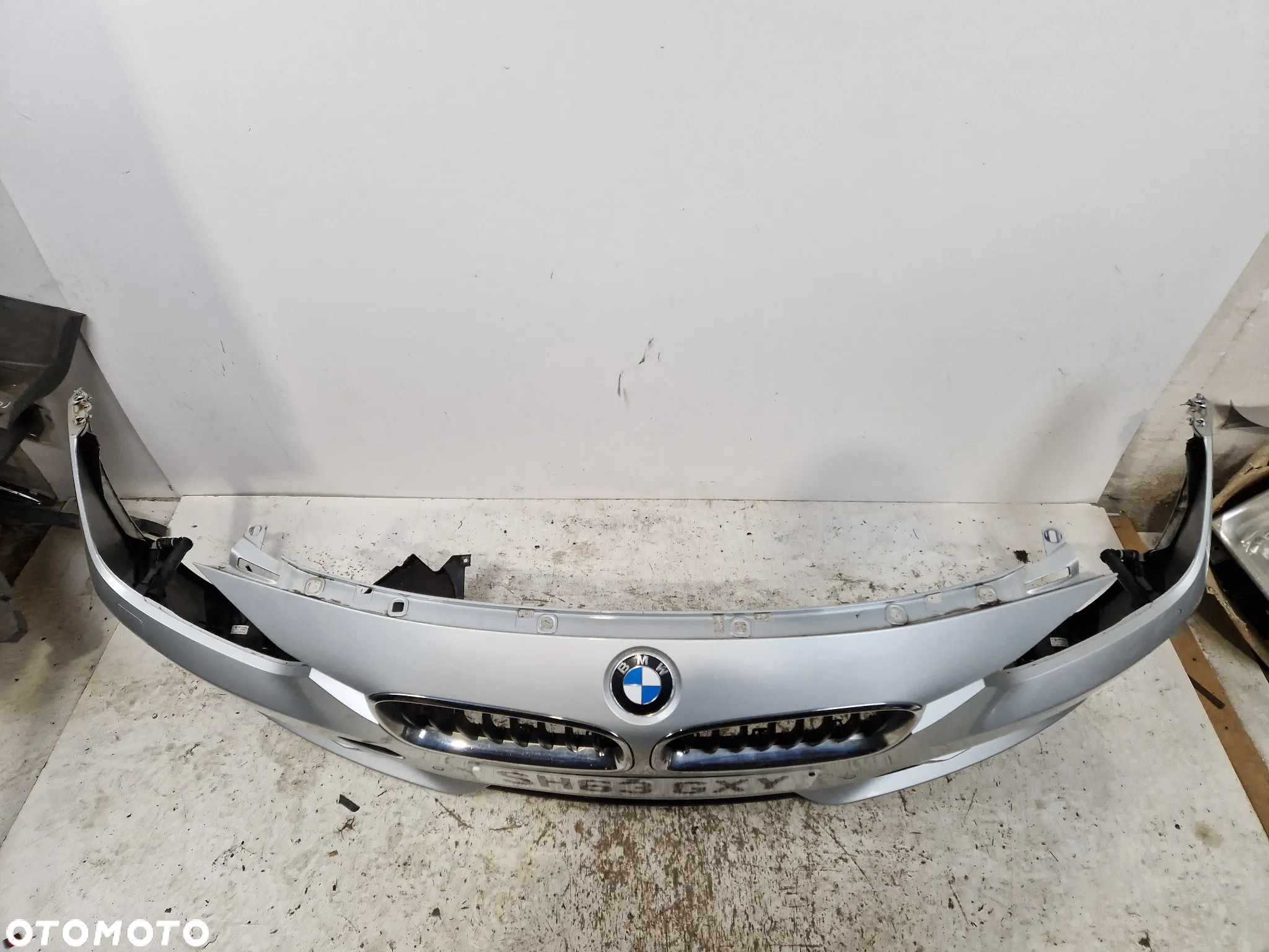 BMW3 F30 sport zderzak przedni PDC spryskiwacze. - 5