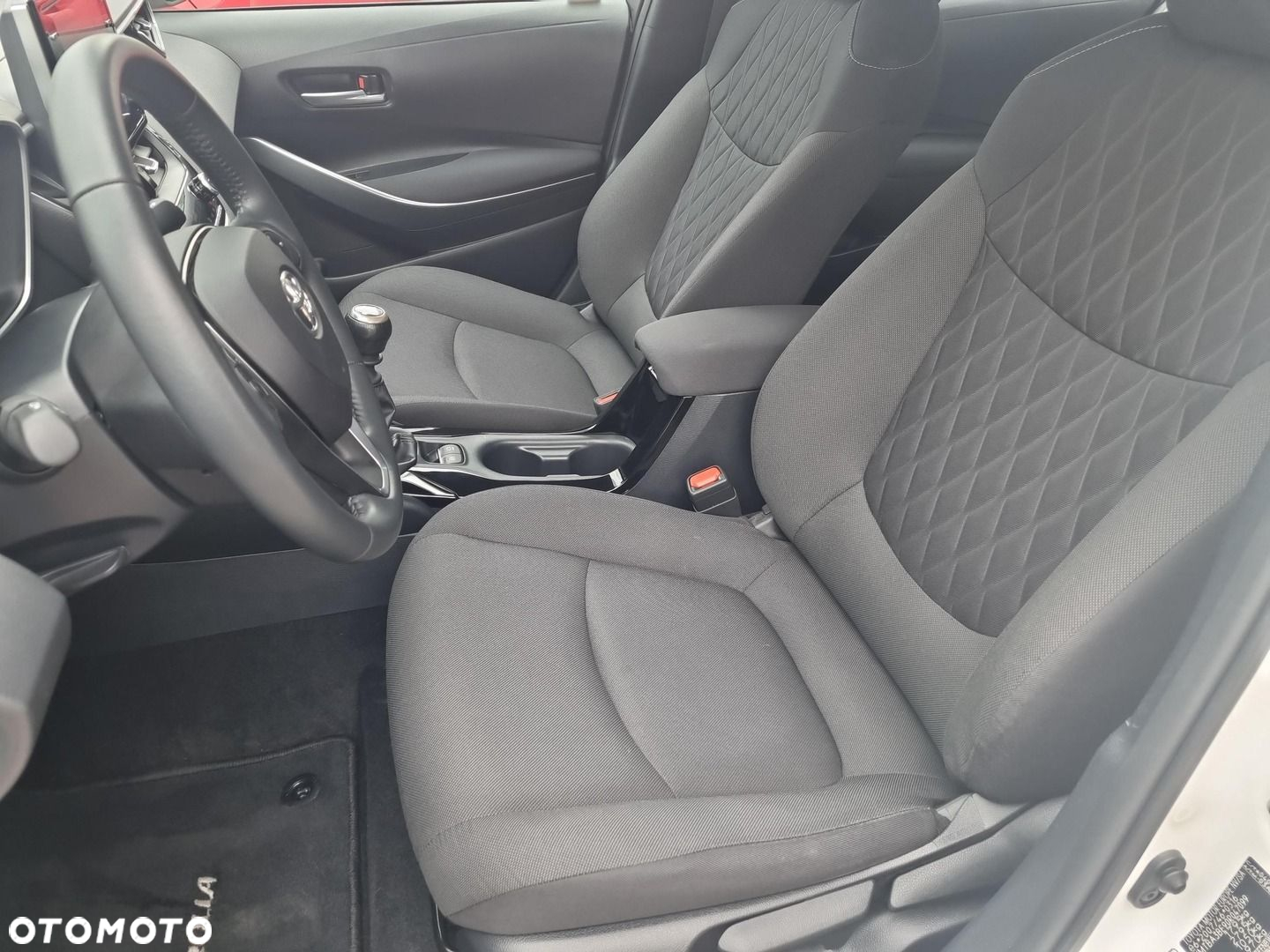 Toyota Corolla 1.5 Comfort - 14