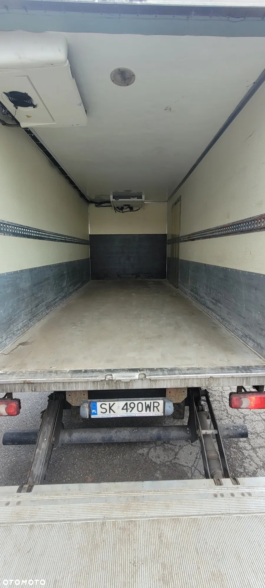 Mitsubishi FUSO CANTER - 11