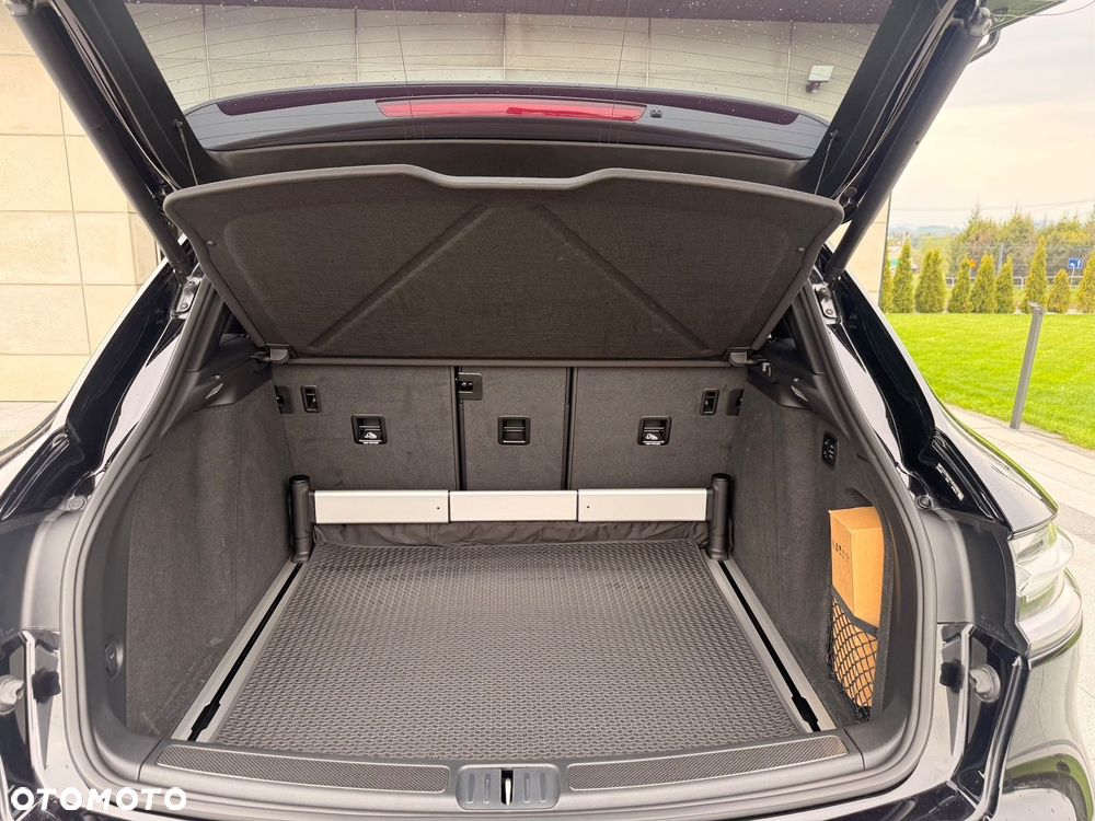 Porsche Macan - 4