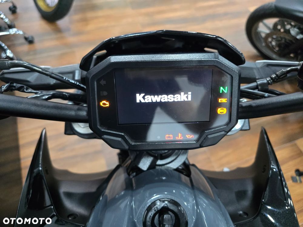 Kawasaki Z 650 - 18