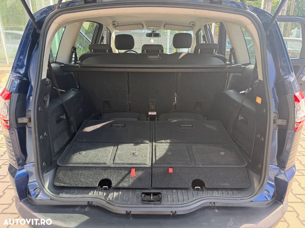 Ford S-Max 2.0 TDCi DPF Titanium - 17