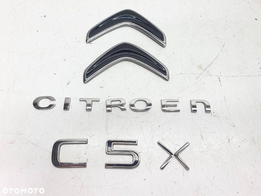 EMBLEMAT ZNACZEK LOGO CITROEN C5 X - 1