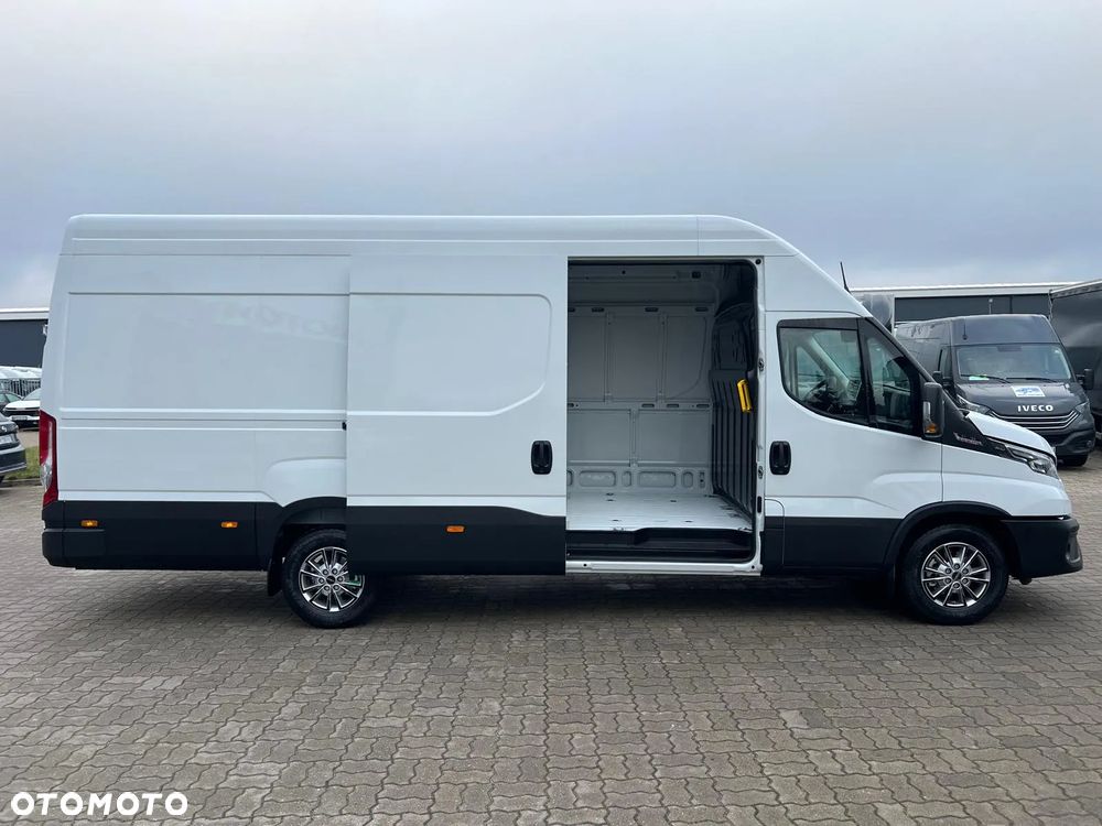 Iveco Daily 35S18V Furgon - 8