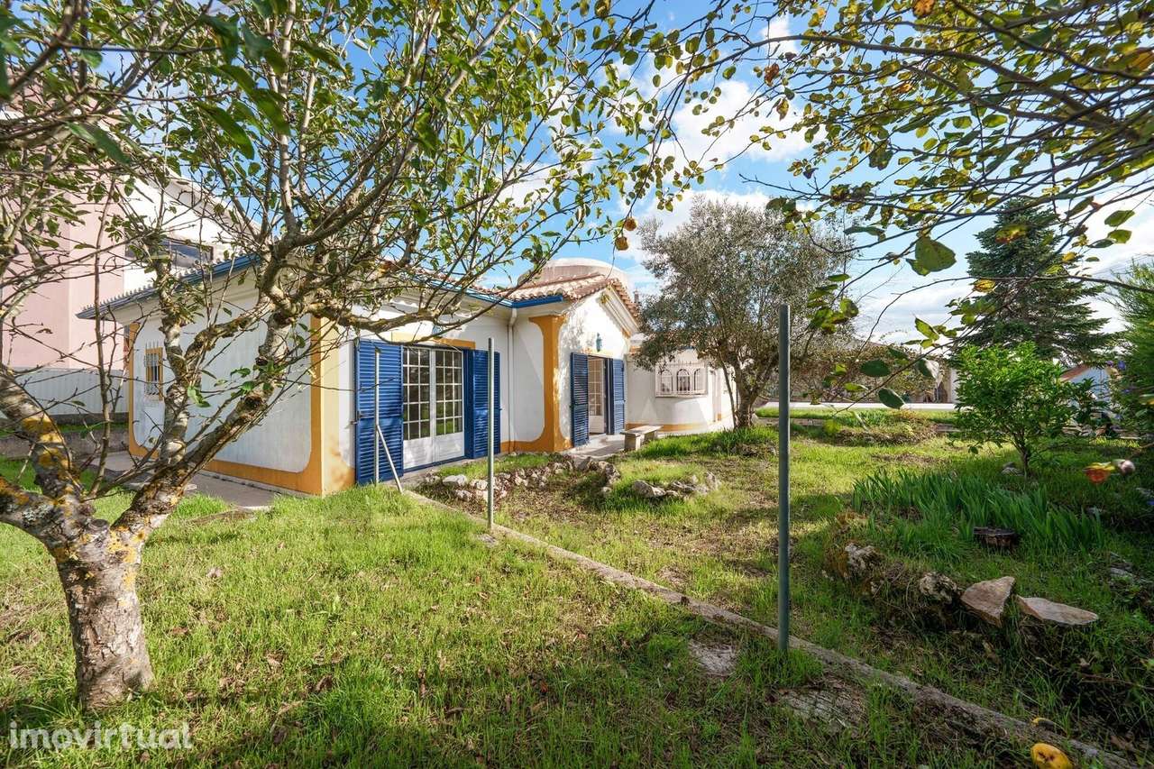 Moradia T2 isolada com piscina e jardim|  Fátima - Grande imagem: 2/28