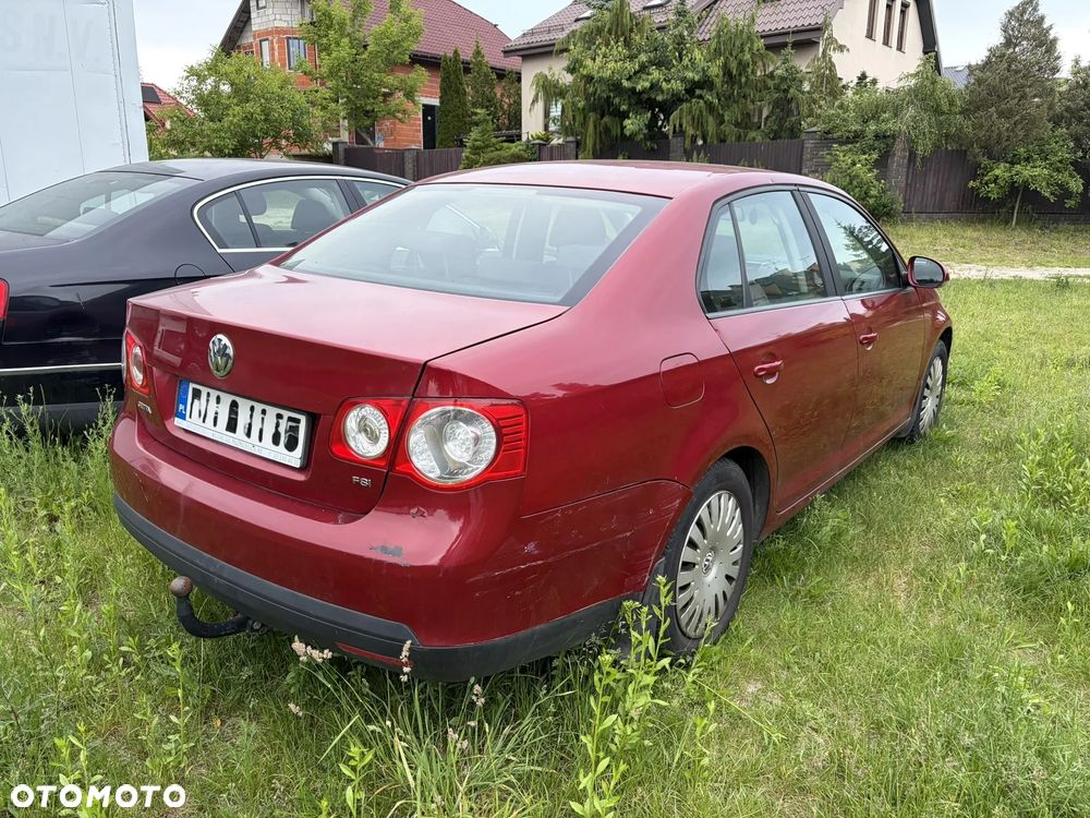 Volkswagen Jetta 1.6 Comfortline - 6
