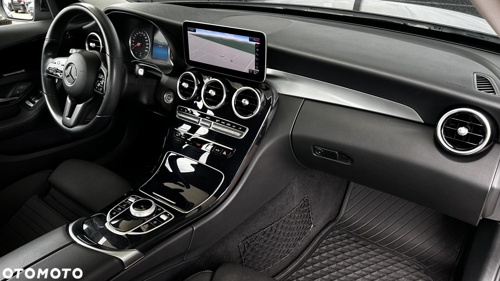 Mercedes-Benz Klasa C 180 9G-TRONIC - 22