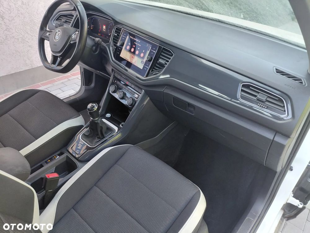 Volkswagen T-Roc - 27