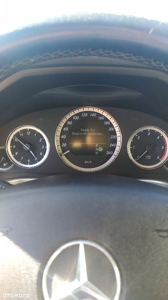 Mercedes-Benz Klasa E 350 CDI BlueEff - 23