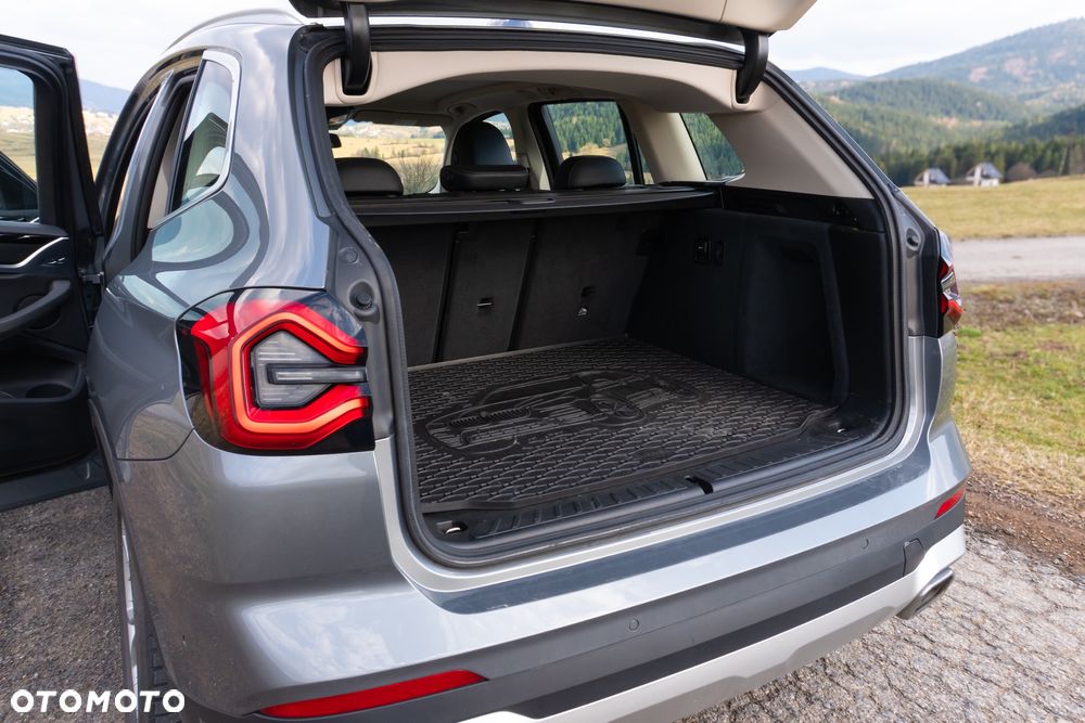 BMW X3 xDrive30d mHEV - 11