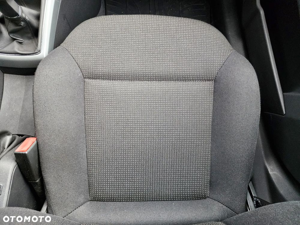 Opel Astra 1.4 Enjoy - 26
