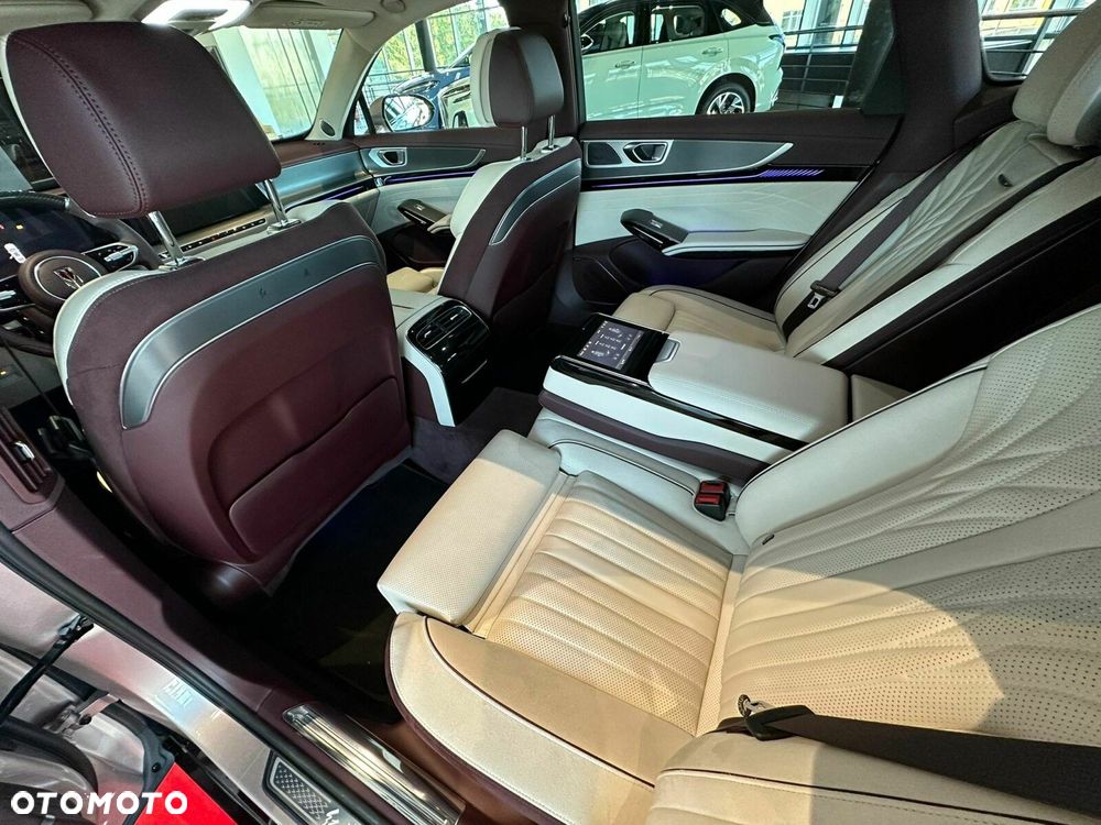 Hongqi H9 - 8