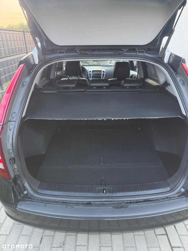 Kia Ceed 1.6 Crdi M - 11
