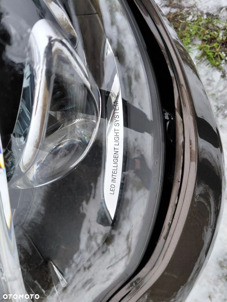 Mercedes-Benz Klasa E - 9