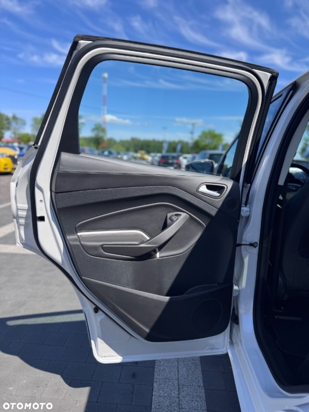 Ford Kuga - 34
