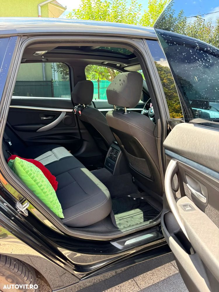 BMW Seria 3 320d Aut. - 9