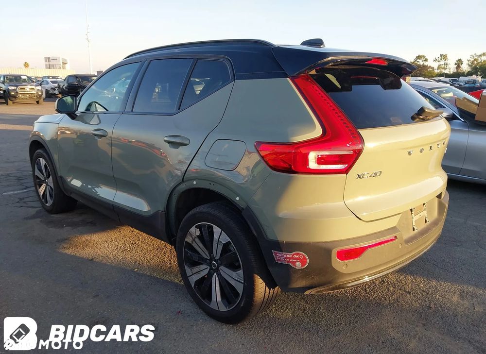 Volvo XC 40 - 23