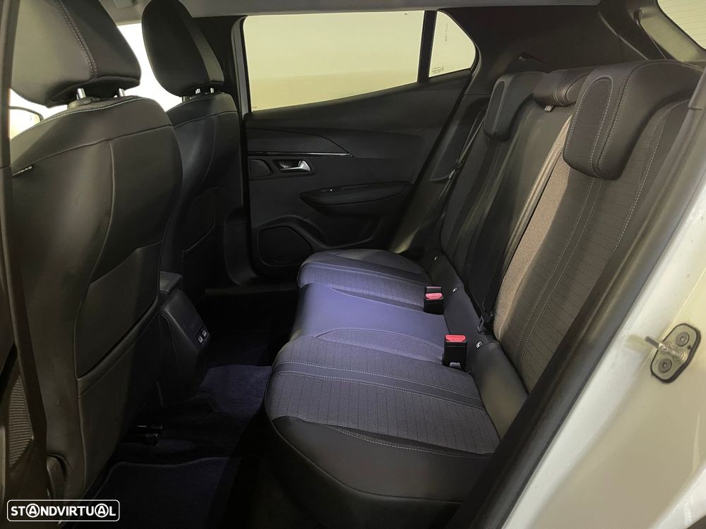 Peugeot e-2008 50 kWh Allure - 12