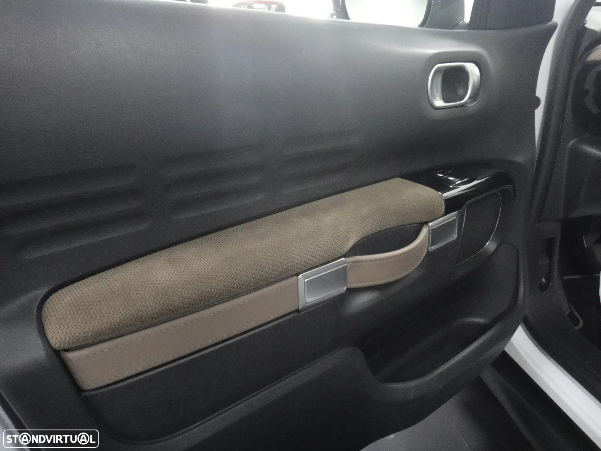 Citroën C4 Cactus 1.2 PureTech Shine - 12