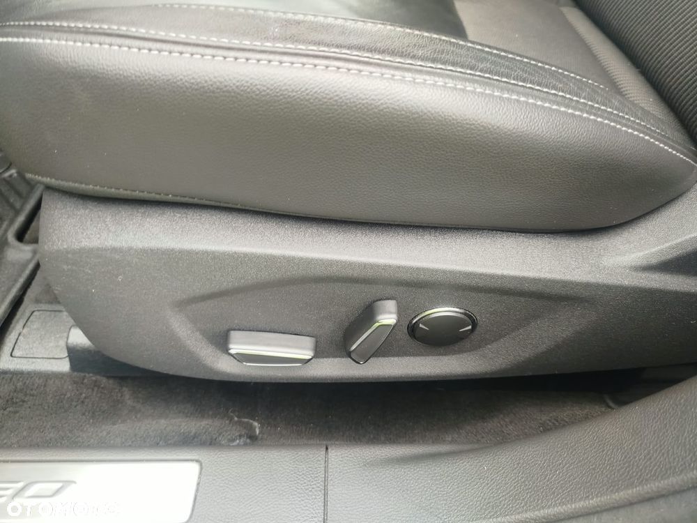 Ford Mondeo 2.0 TDCi Titanium PowerShift - 20