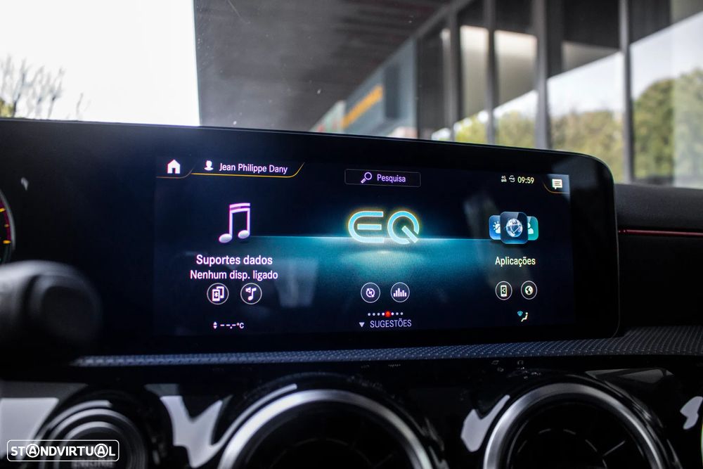 Mercedes-Benz A 250 e AMG Line - 36