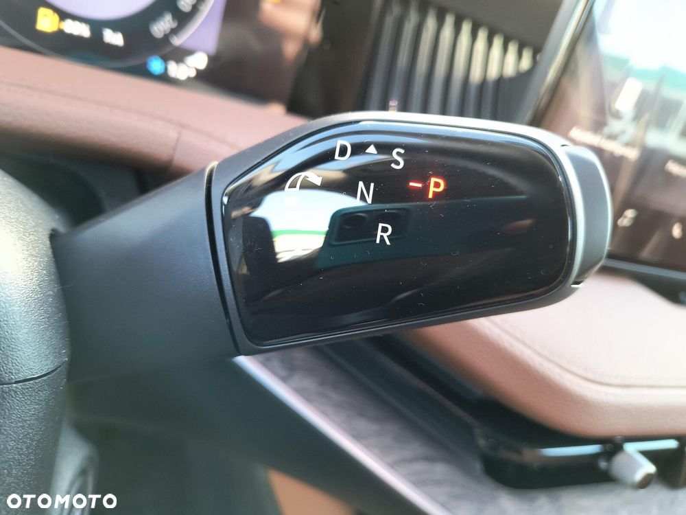 Skoda Superb 2.0 TDI SCR 4x4 L&K DSG - 32