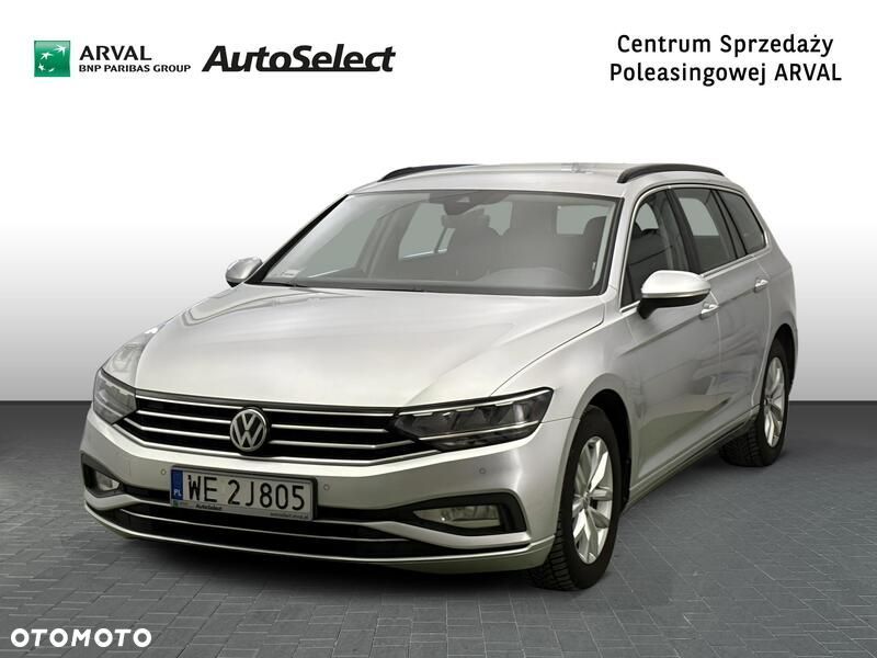 Volkswagen Passat - 1