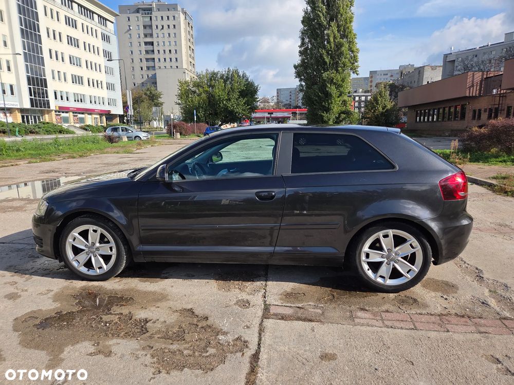 Audi A3 3-drzwiowe 1.6 TDI DPF Ambition - 6