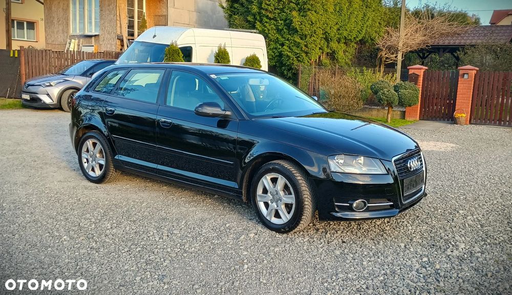 Audi A3 Sportback 1.6 Ambiente - 13