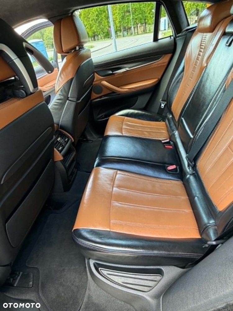 BMW X6 xDrive40d - 16