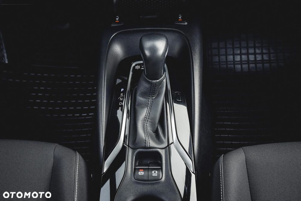 Suzuki Swace 1.8 Hybrid Premium Plus CVT - 35