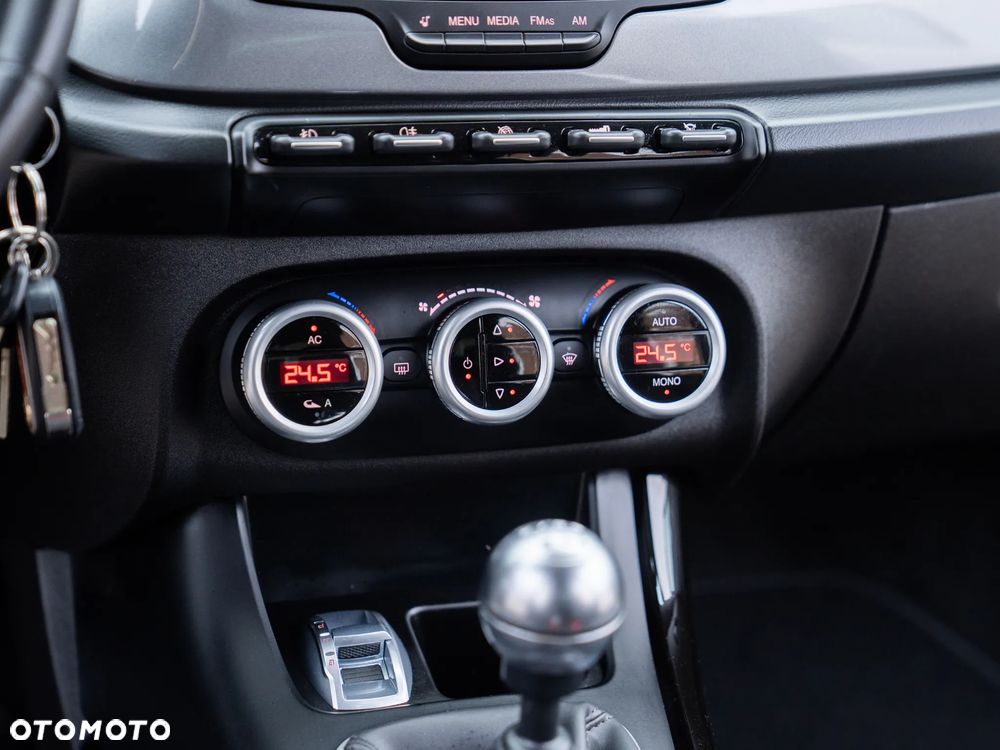 Alfa Romeo Giulietta 1.4 TB 16V Impression - 38