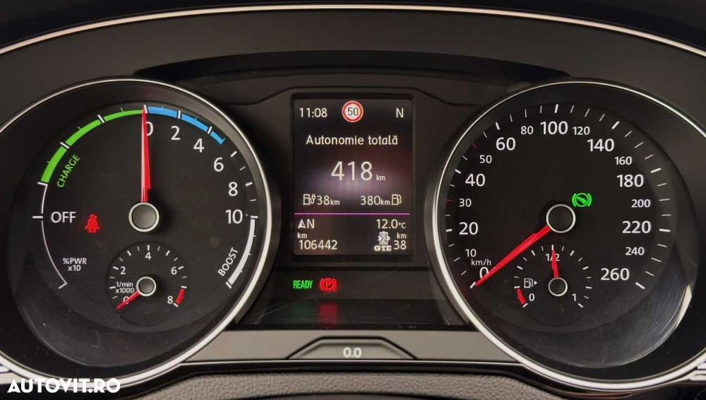 Volkswagen Passat - 30