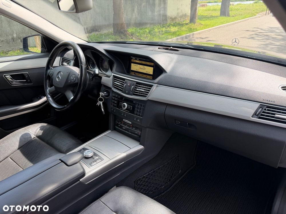 Mercedes-Benz Klasa E 350 CDI DPF 4Matic BlueEFFICIENCY 7G-TRONIC Avantgarde - 10