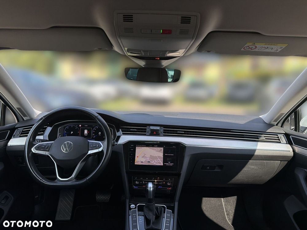 Volkswagen Passat - 37